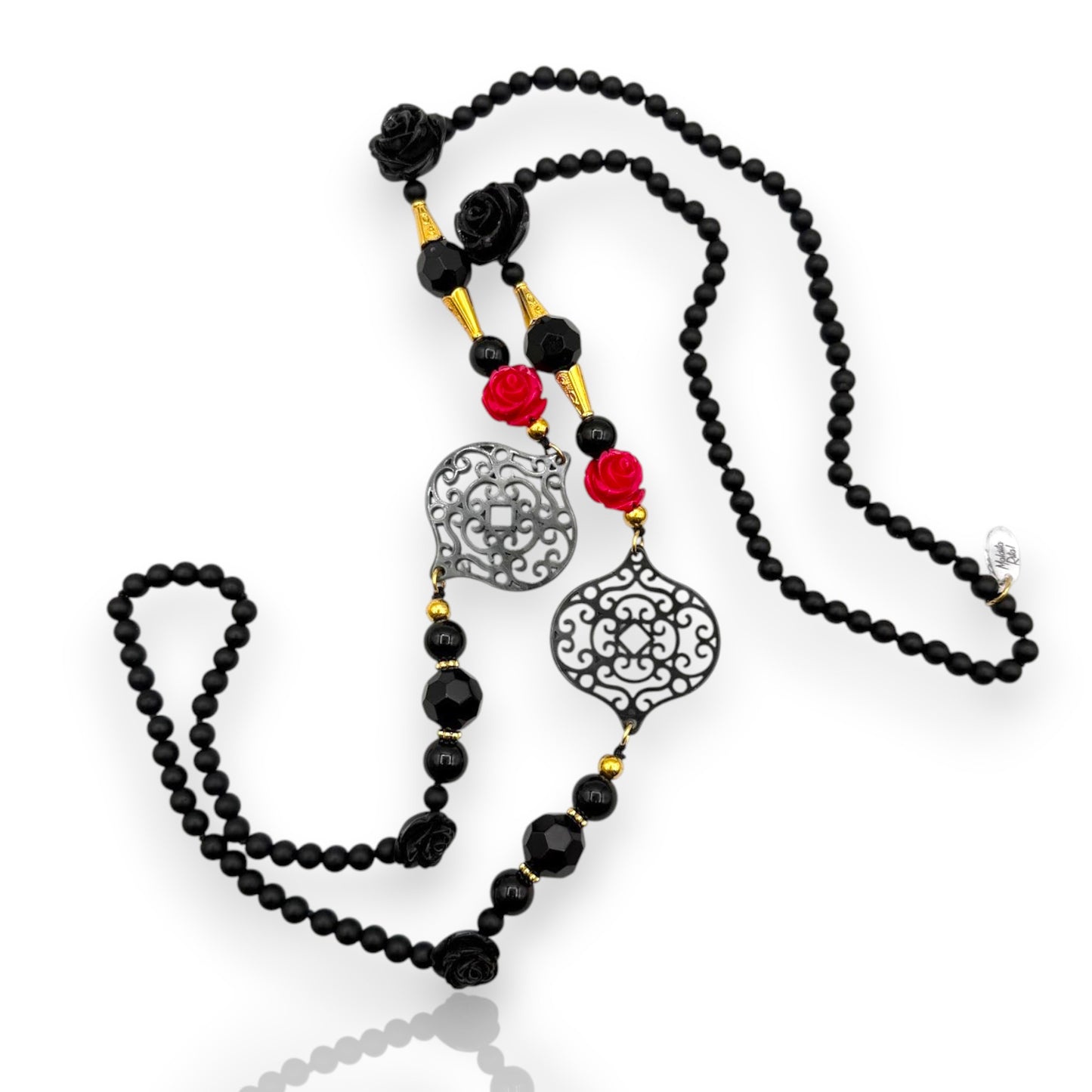 Collar Lotfi andaluz de Maldita Rita, rojo y negro, vista al completo