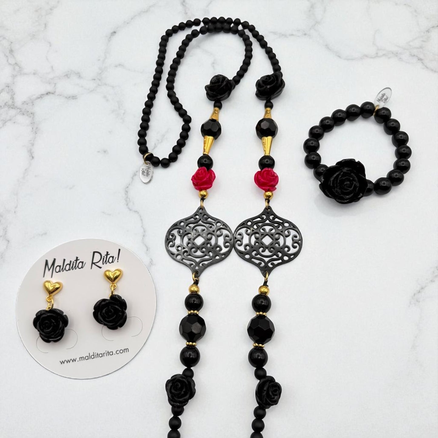 Colección Lola en dorado de Maldita Rita, Lola Flores, rosas negras y rojas, de Maldita Rita, pulsera, collar y pendientes