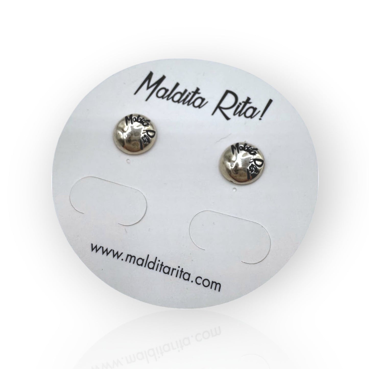 Pendiente Básico plata de Maldita Rita, en expositor