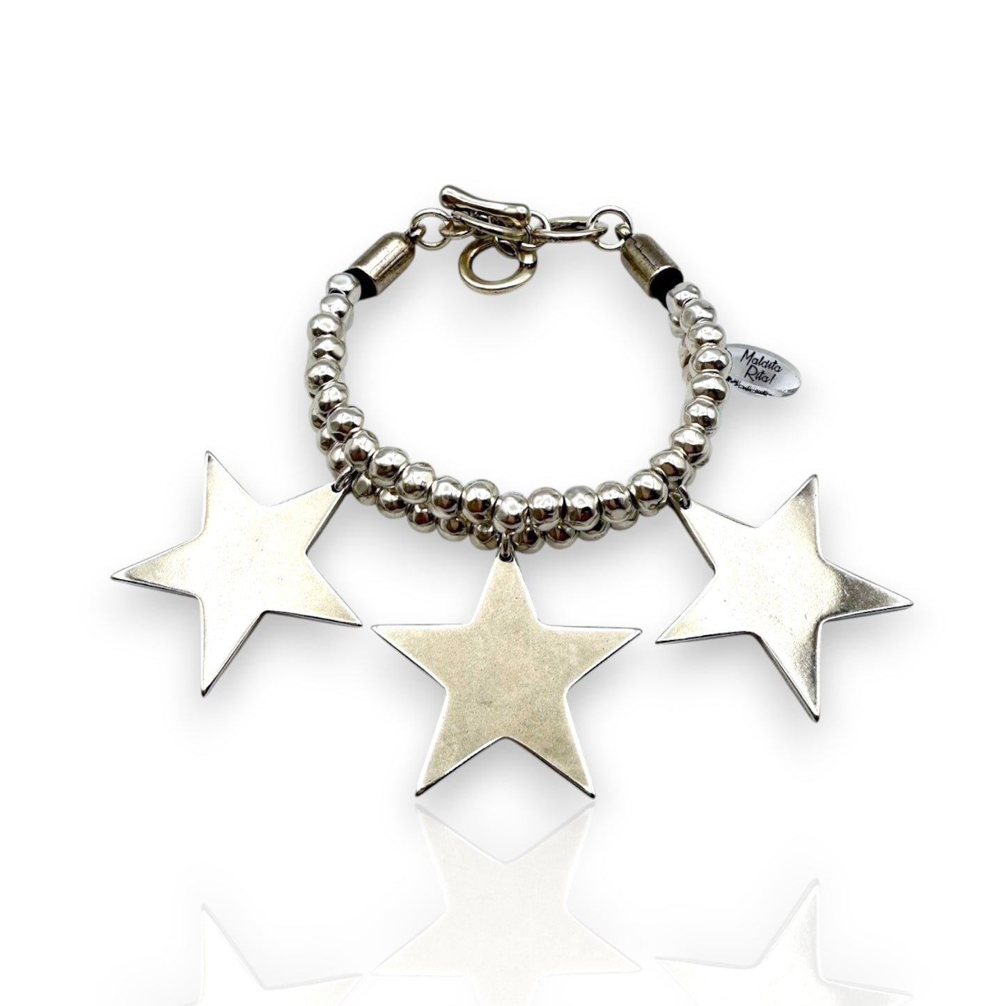 Pulsera Black Star de Maldita Rita, en plata con estrellas, cerrada