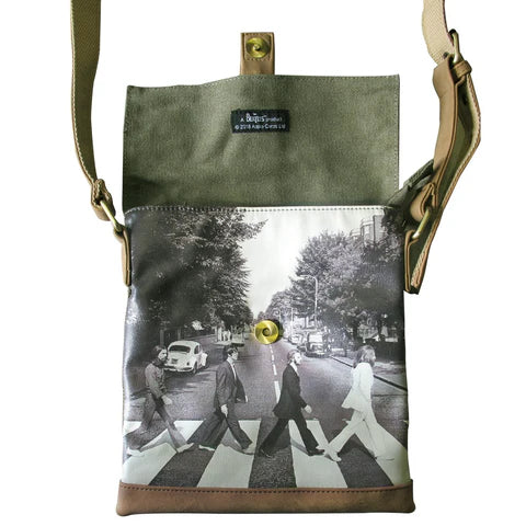 Bolso Abbey Road verde caqui pequeño de los Beatles, venta en Maldita Rita Almería, España, abierto