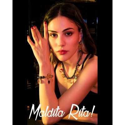 Celia Blanco con collar Bolas Graffiti editorial para Maldita Rita!