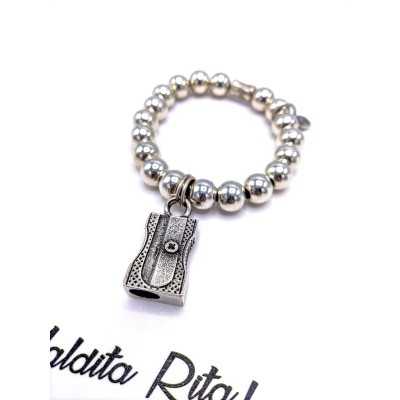 Detalle pulsera sacapuntas con bolas de plata de la marca Maldita Rita!