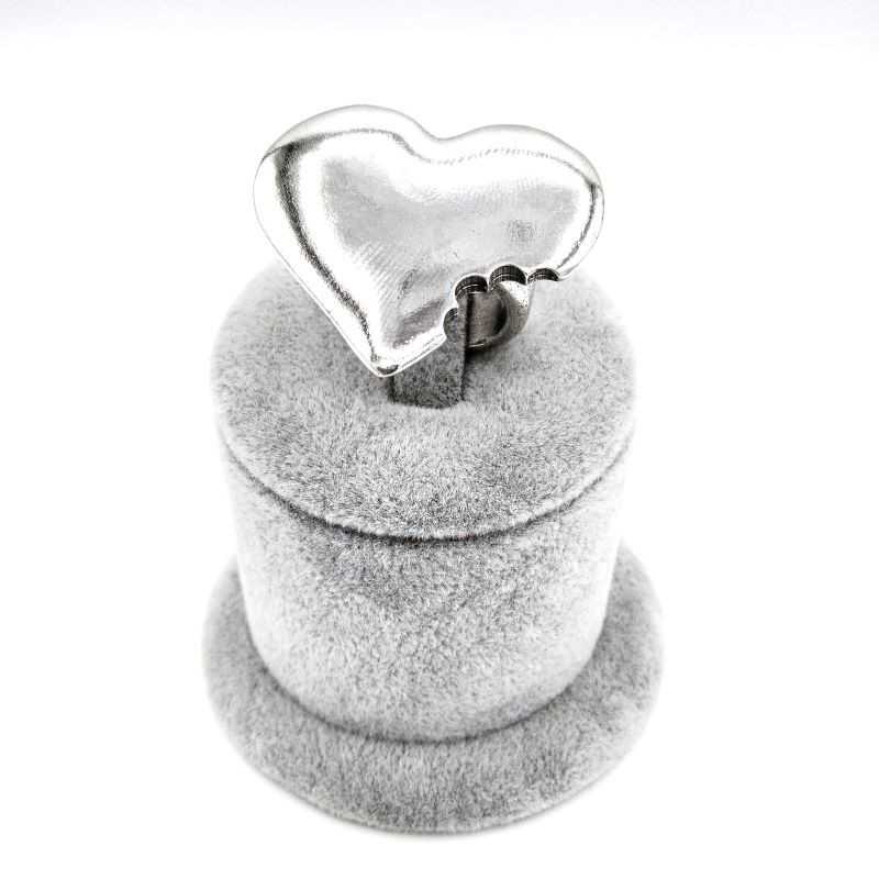 Anillo "Corazón Mordido" en baño de plata regulable y nuevo diseño de Maldita Rita