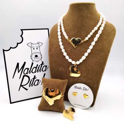 Colección Corazón Mordido en dorado y perla blanca natural de la firma Maldita Rita