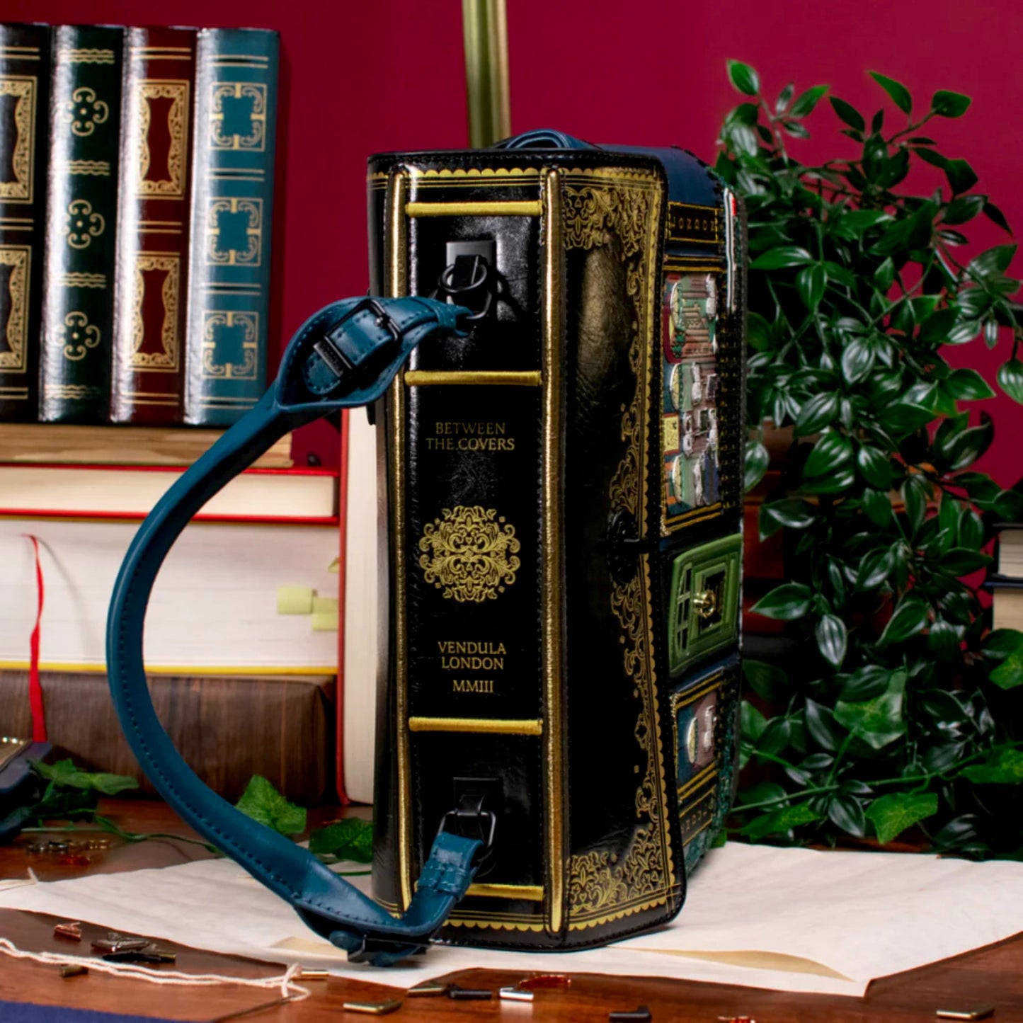 Bolso Grace Between the Covers Bookbinders de Vedula London, venta en Maldita Rita, parte de arriba