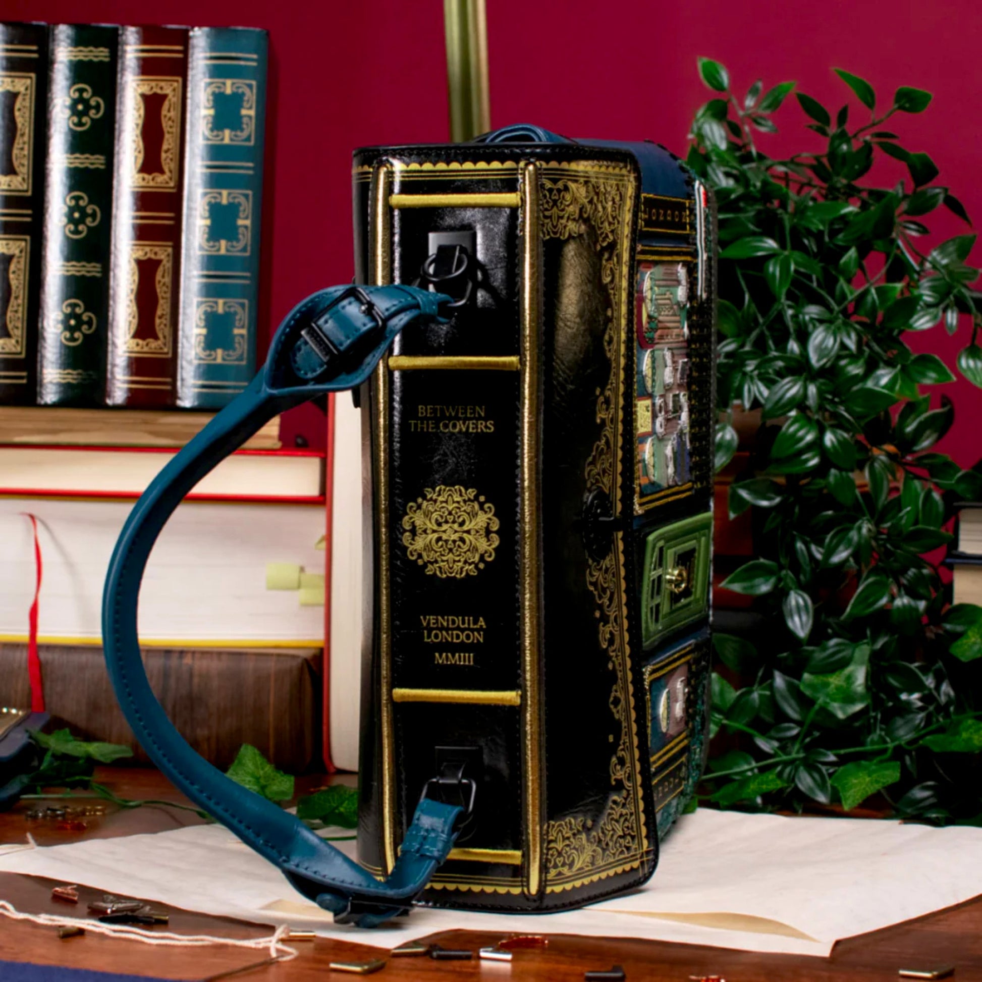 Bolso Grace Between the Covers Bookbinders de Vedula London, venta en Maldita Rita, parte de arriba