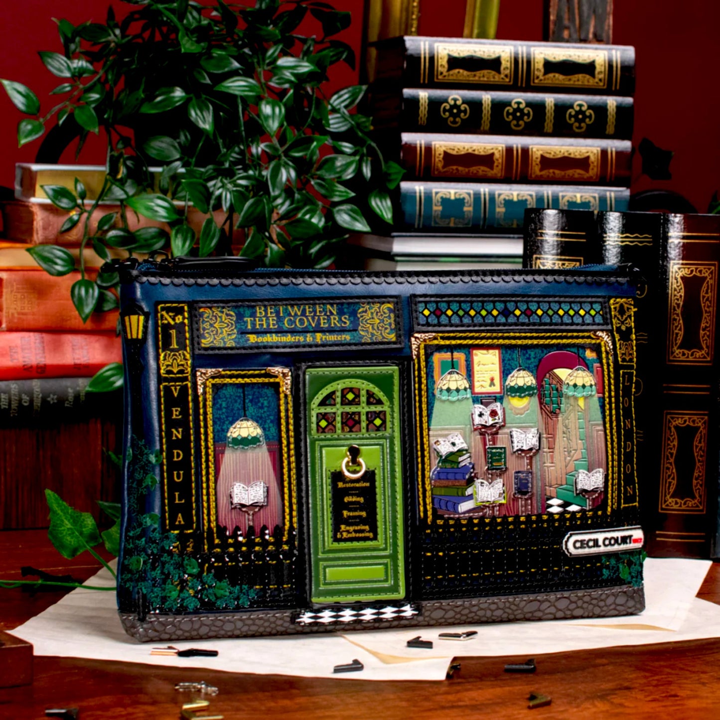 Bolso Kate Between the Covers Bookbinders venta en Maldita Rita,  en librería