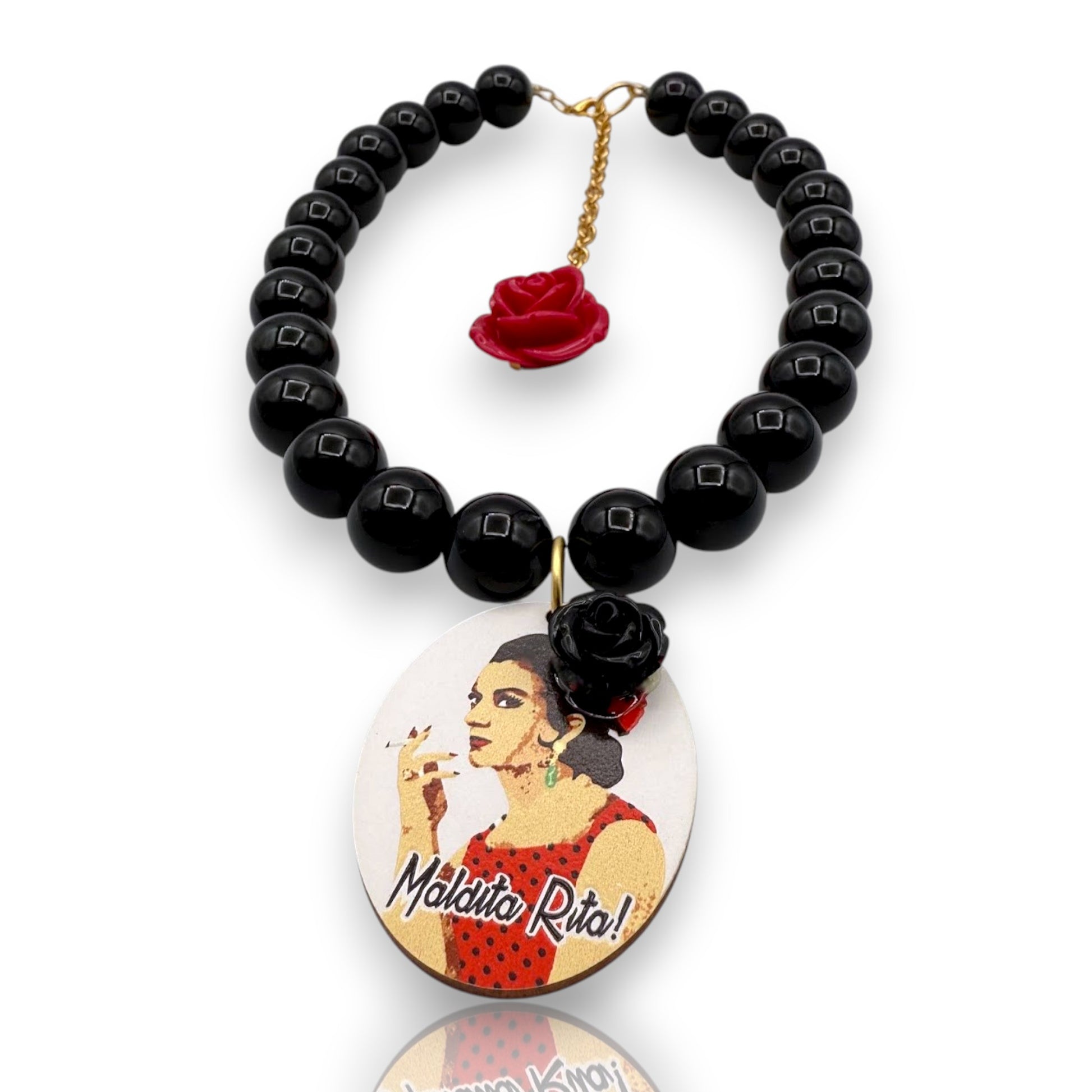 Collar Lola de Maldita Rita. detalle del golgante con cara de Lola Flores
