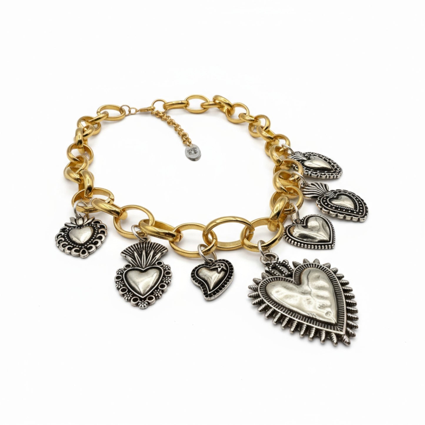 Collar Milagrito oro de Maldita Rita Joyería, parte iquierda