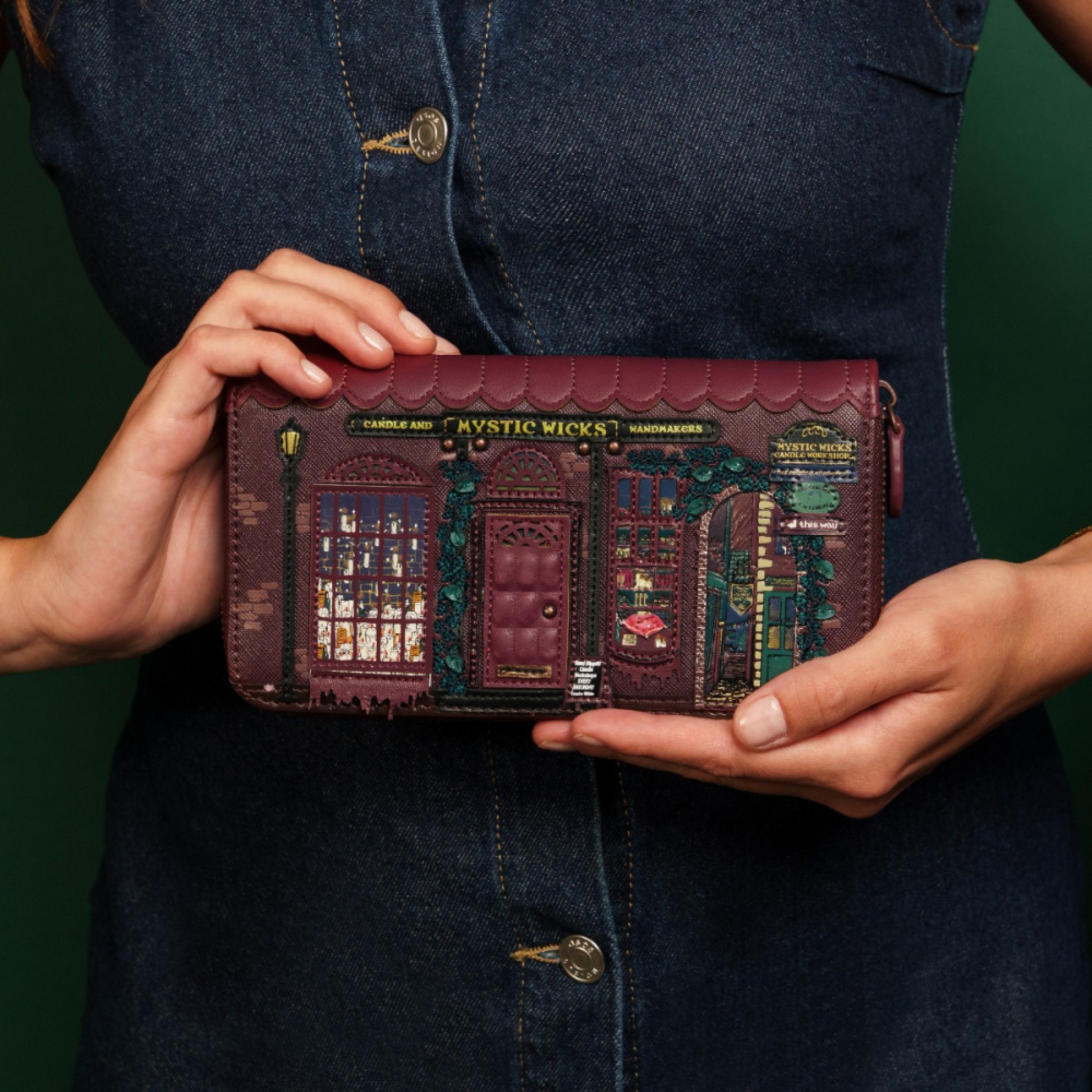 Billetera grande Mystic de Vendula London de venta en Maldita Rita, con modelo