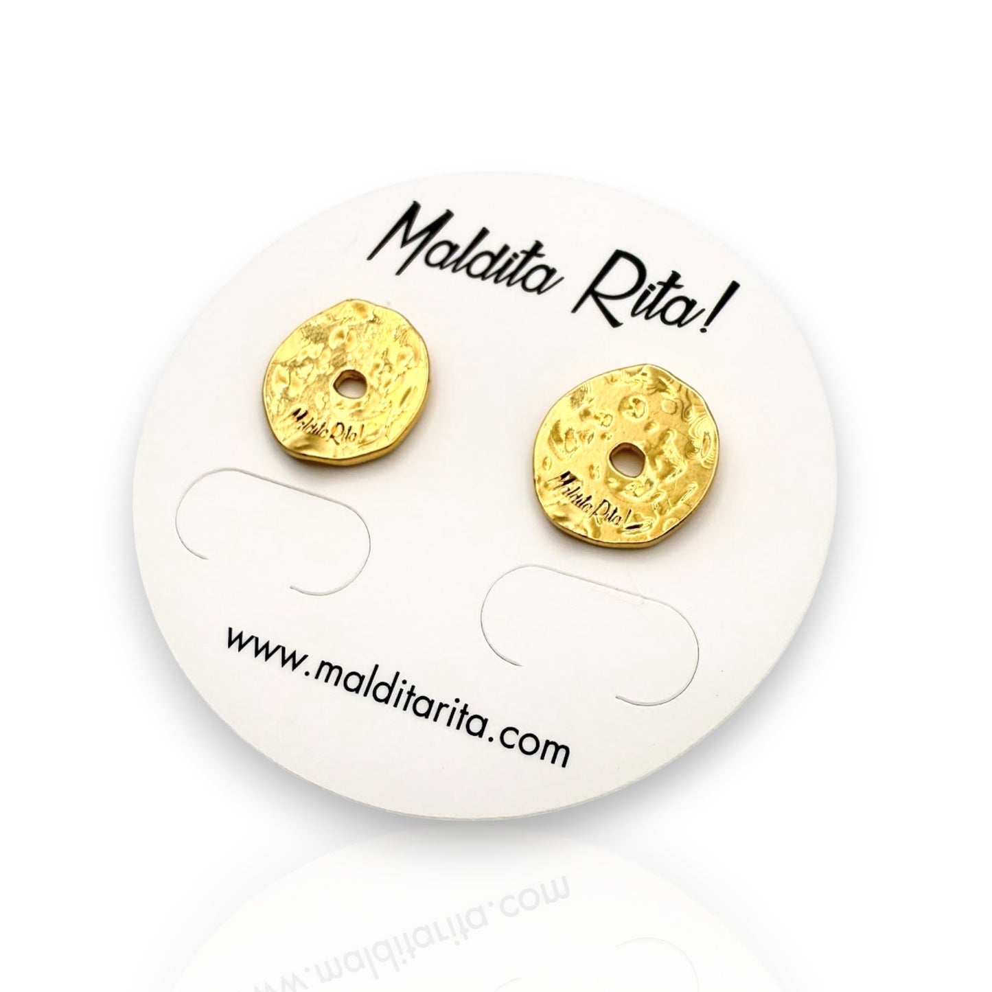 Pendientes Lunática oro de Maldita Rita, redondos irregulares, detalle vistos en expositor