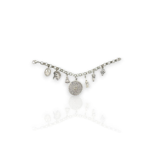 Pulsera con la oración del Padre Nuestro y motivos de Semana Santa Cristiana, de la marca almeriense Maldita Rita