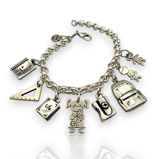 Pulsera de Profesora, maestra de escuela, de Maldita Rita, detalle