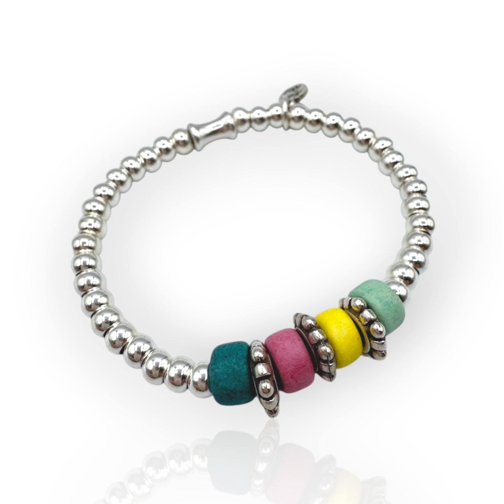 Pulsera elástica de bolas plata con colores cálidos de Maldita Rita, vista lateral