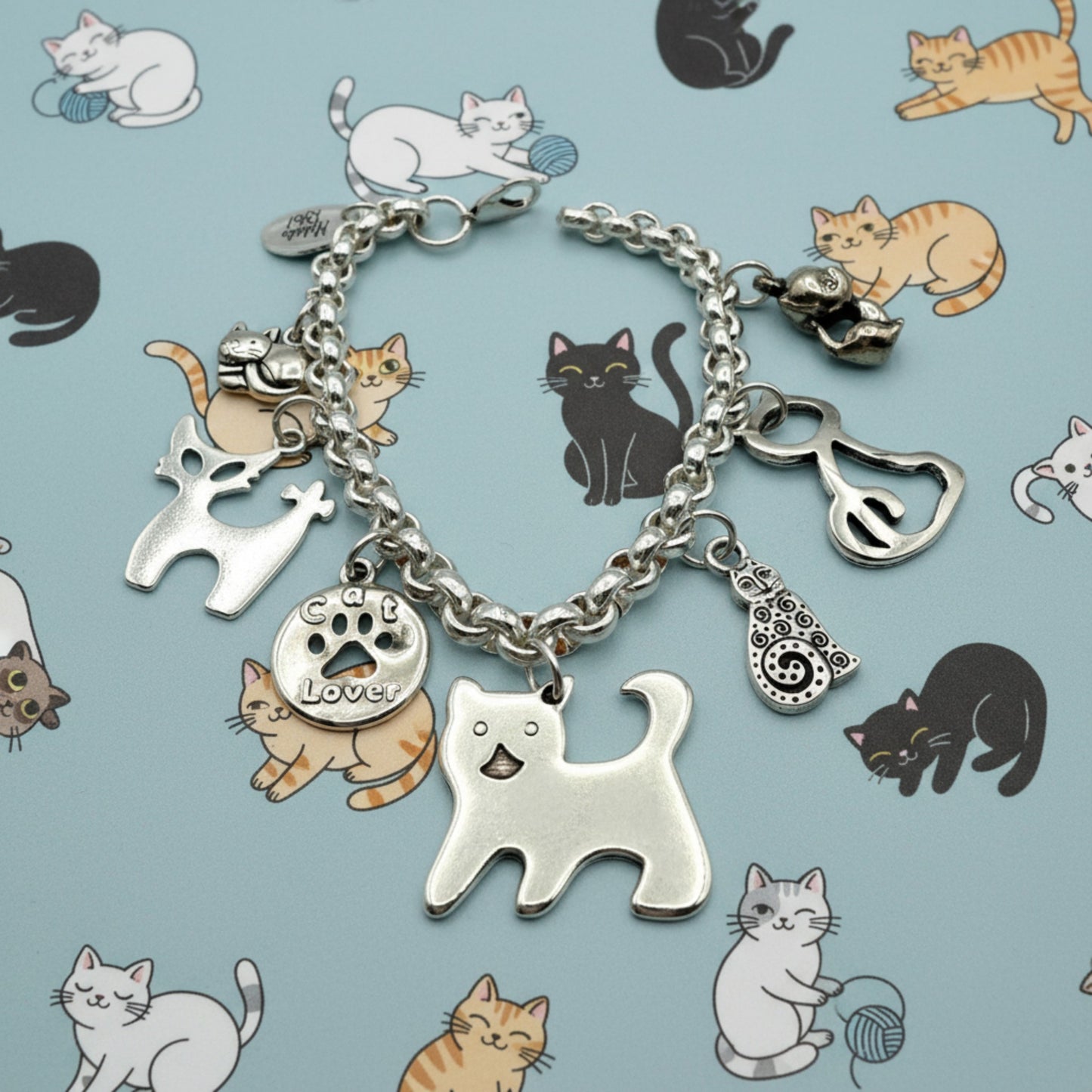 Pulsera Temática Gatos de Maldita Rita Joyería, sobre dibujos de gatos