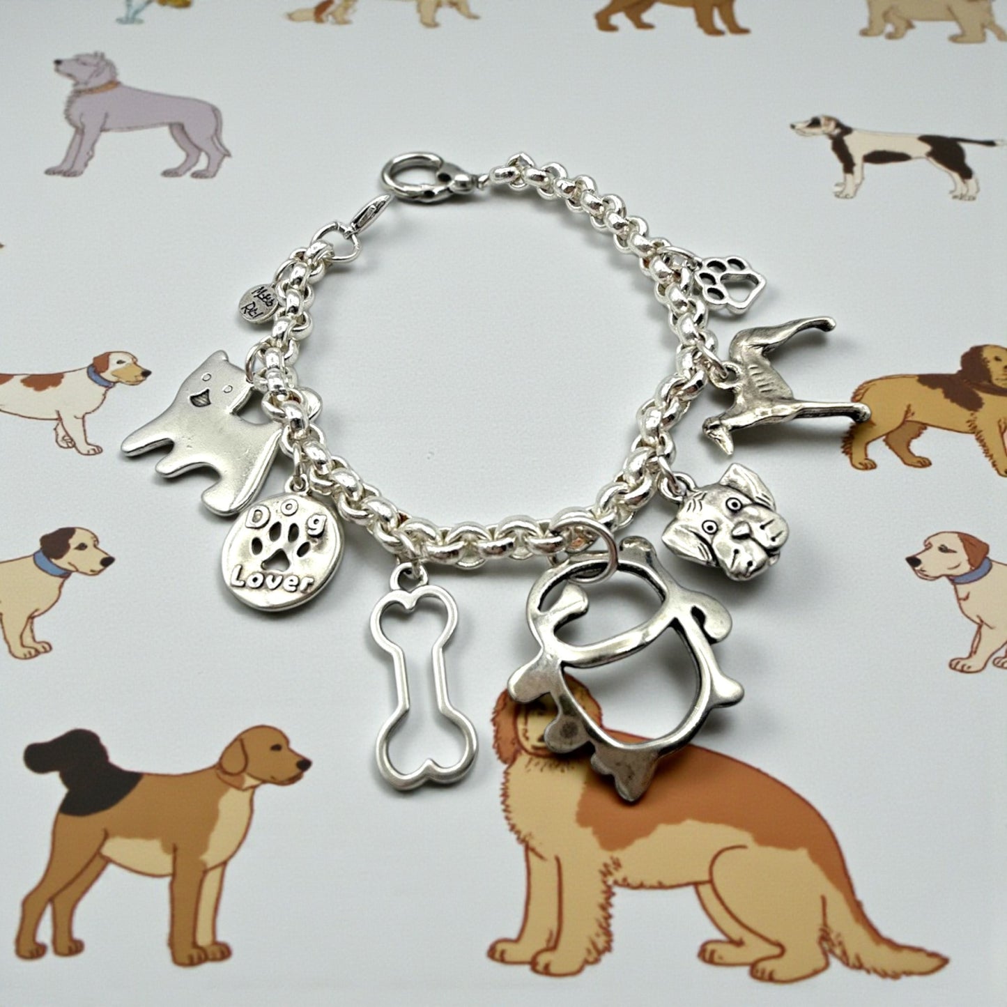 Pulsera temática de perro de Maldita Rita sobre dibujos de perros