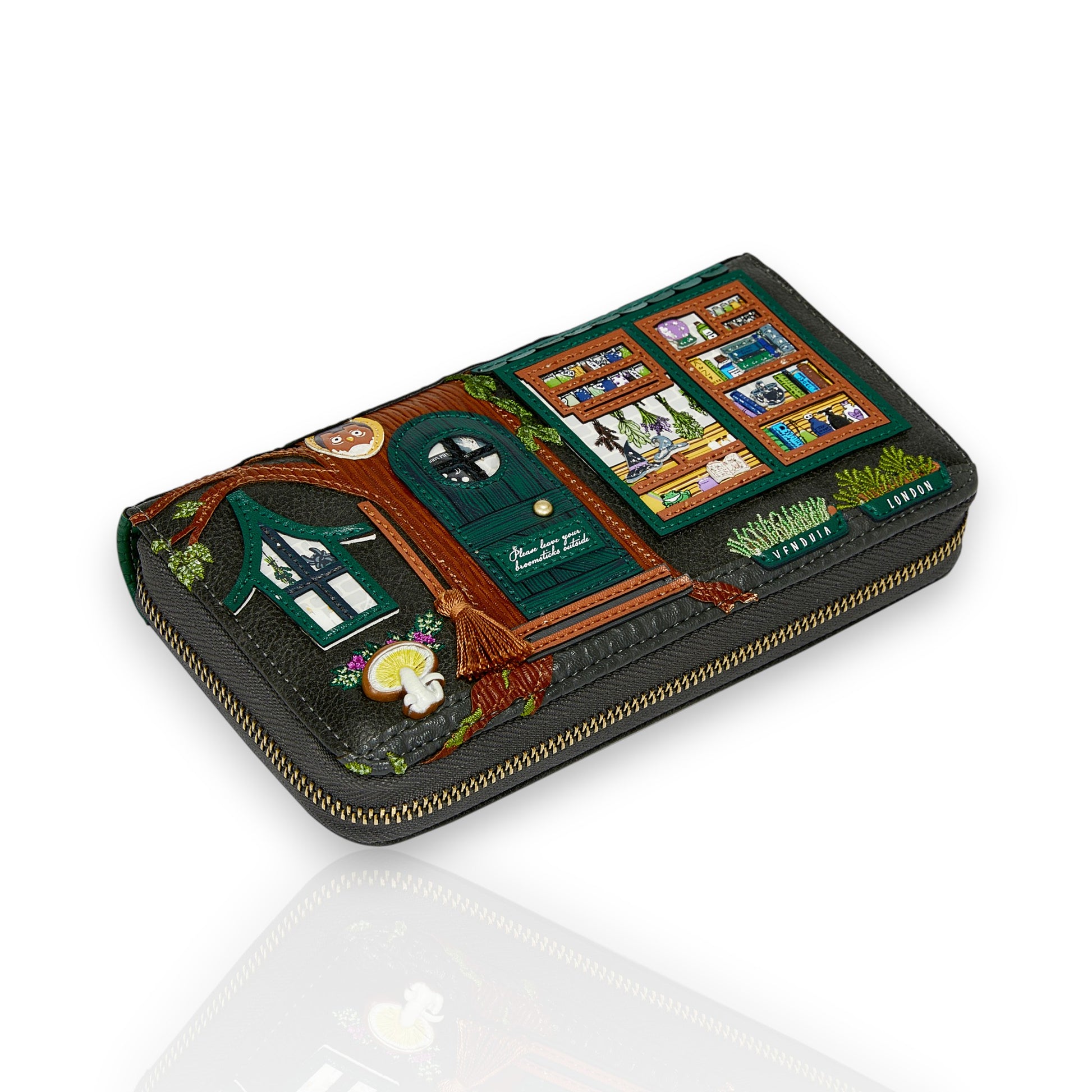 Monedero grande con cremallera alrededor The Whitches Pantry de Vendula London en Maldita Rita, lateral