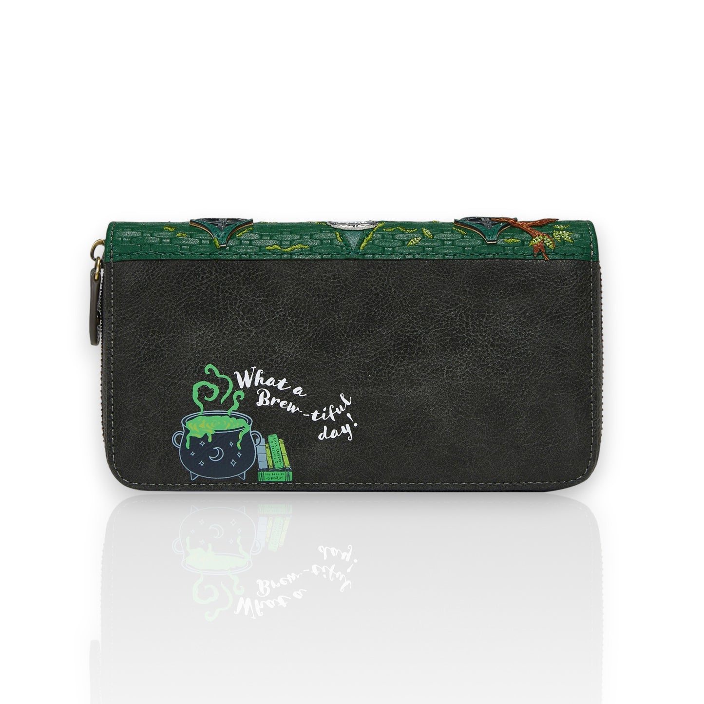 Monedero grande con cremallera alrededor The Whitches Pantry de Vendula London en Maldita Rita, trasera