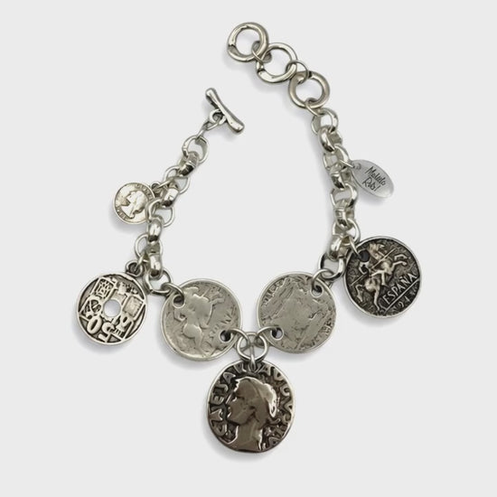 Pulsera de monedas plata estilo boho chic de la marca almeriense Maldita Rita. Video 180 grados